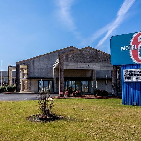 Motel 6-Kenly, Nc ภายนอก รูปภาพ