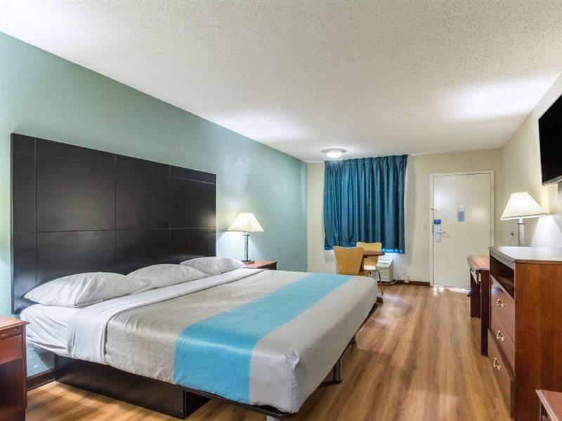 Motel 6-Kenly, Nc ภายนอก รูปภาพ
