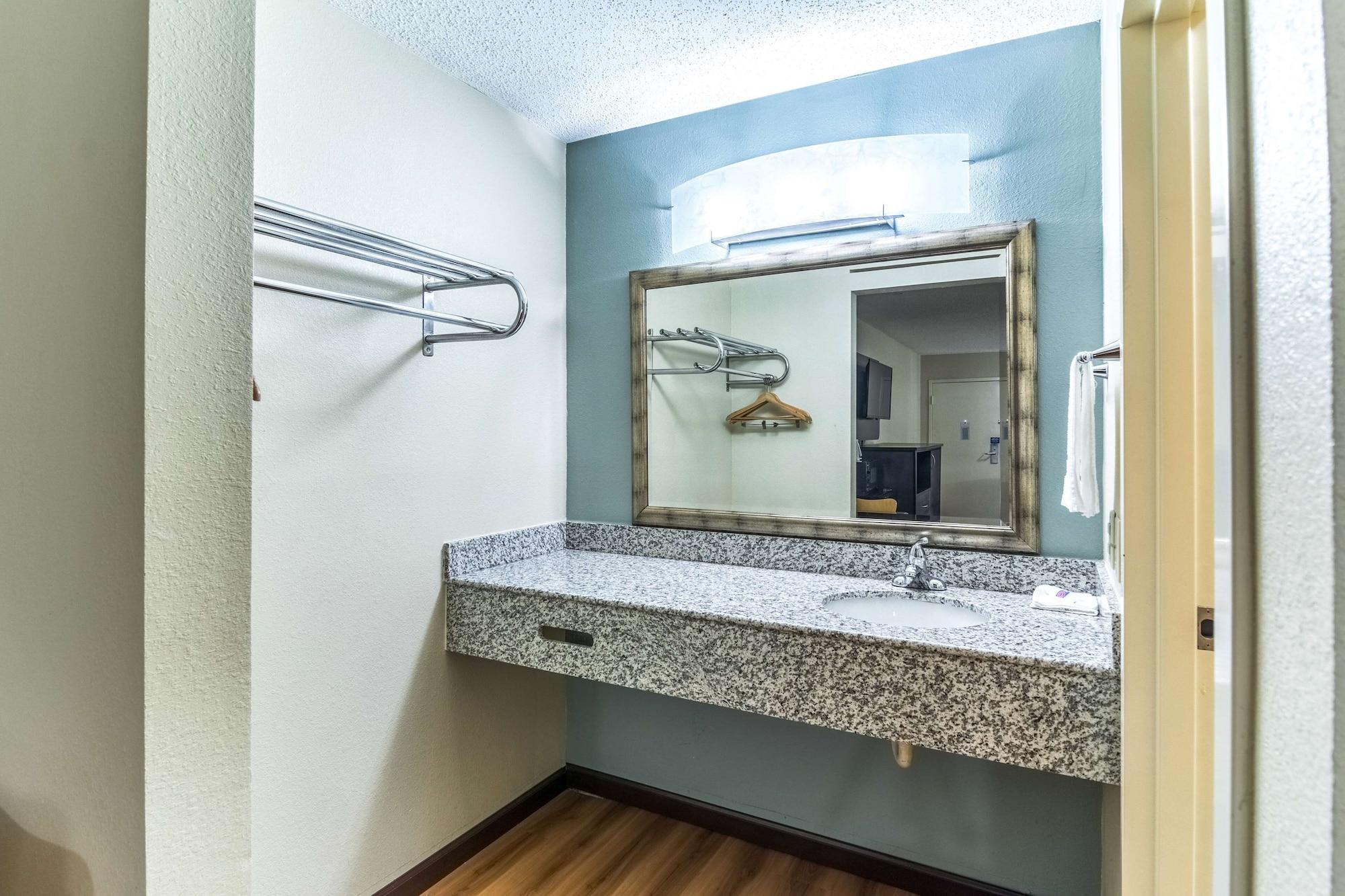 Motel 6-Kenly, Nc ภายนอก รูปภาพ