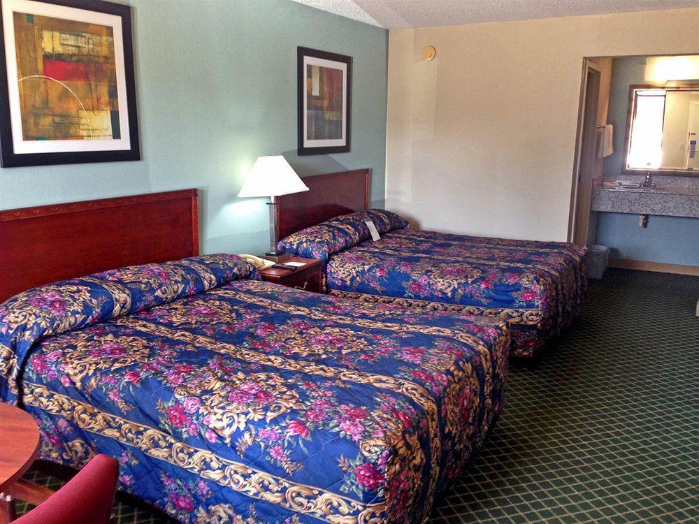 Motel 6-Kenly, Nc ภายนอก รูปภาพ