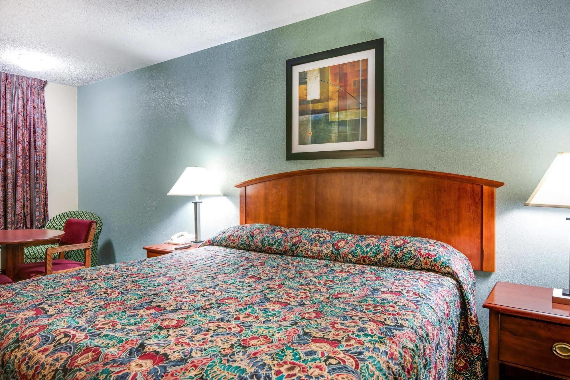 Motel 6-Kenly, Nc ภายนอก รูปภาพ