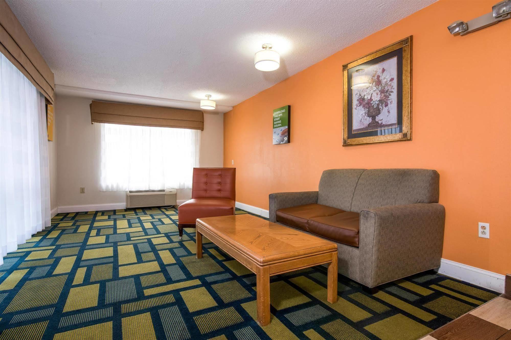 Motel 6-Kenly, Nc ภายนอก รูปภาพ