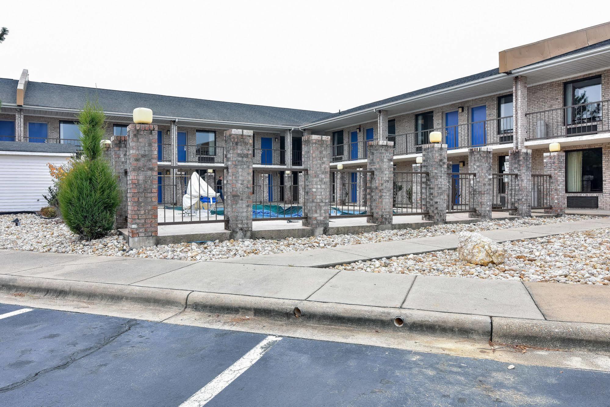 Motel 6-Kenly, Nc ภายนอก รูปภาพ