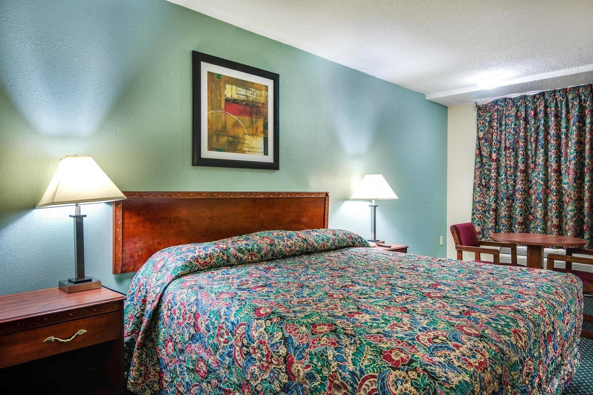 Motel 6-Kenly, Nc ภายนอก รูปภาพ
