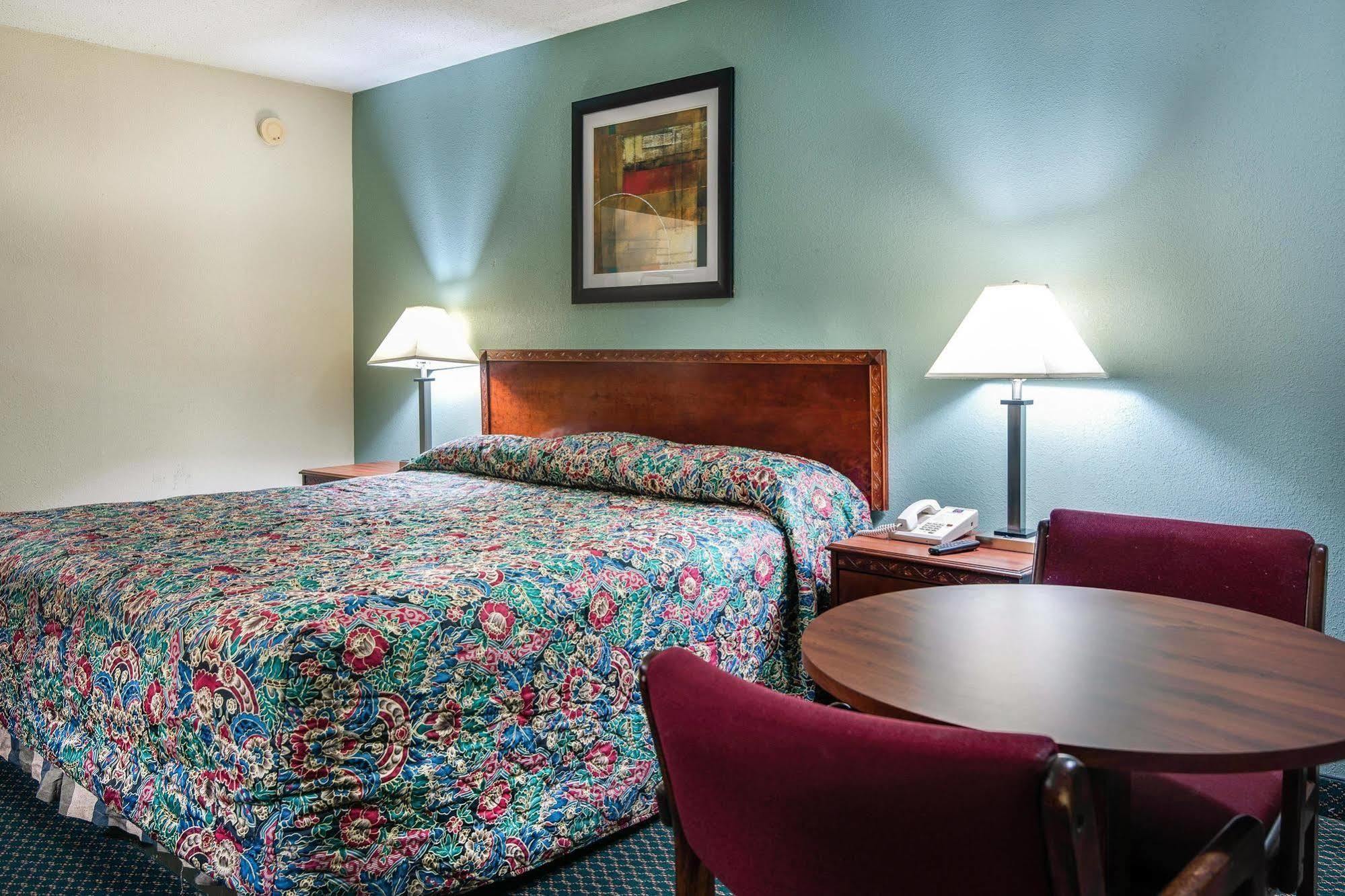Motel 6-Kenly, Nc ภายนอก รูปภาพ