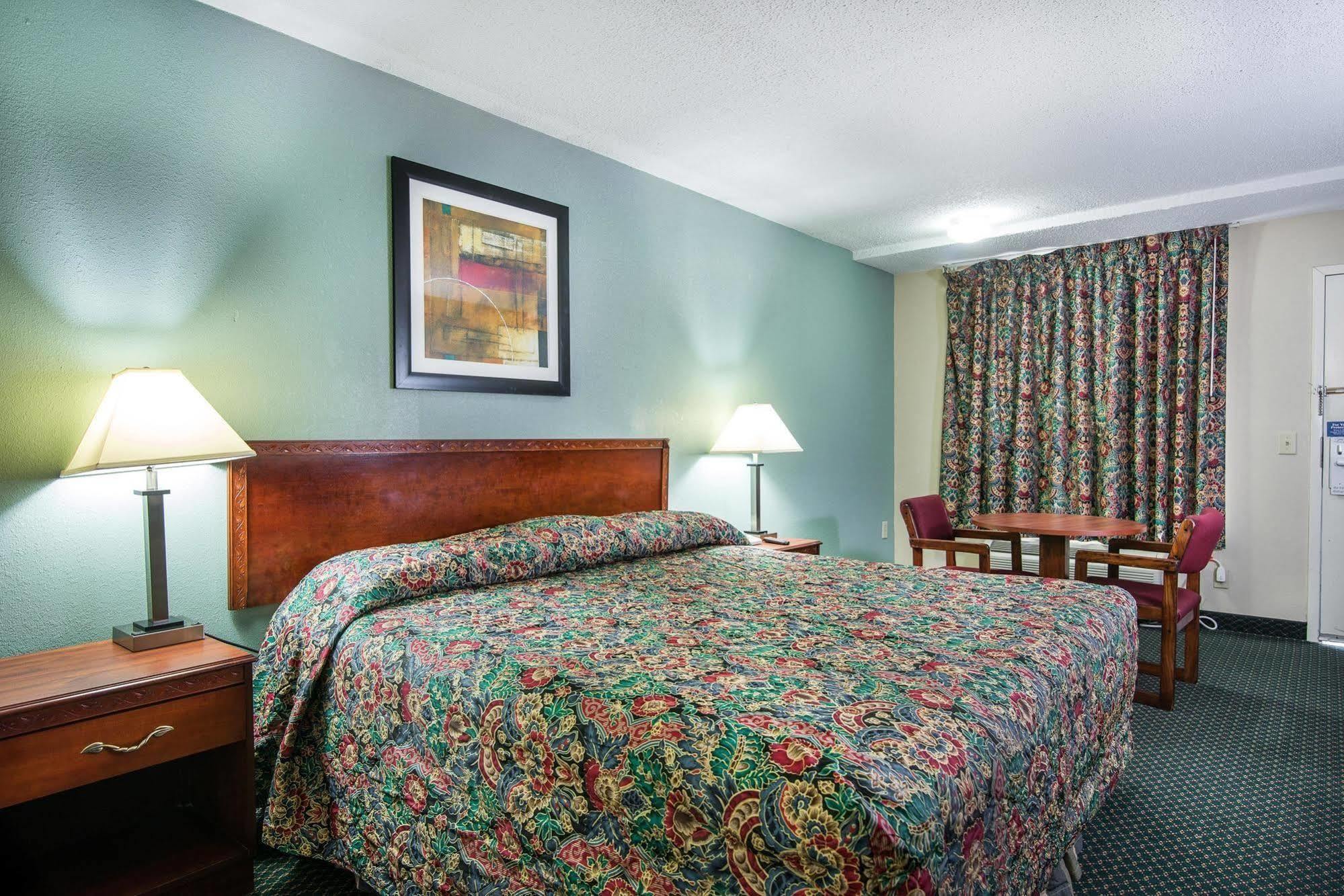 Motel 6-Kenly, Nc ภายนอก รูปภาพ