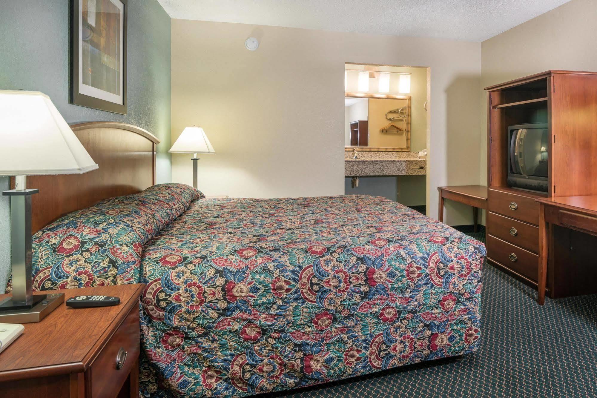 Motel 6-Kenly, Nc ภายนอก รูปภาพ