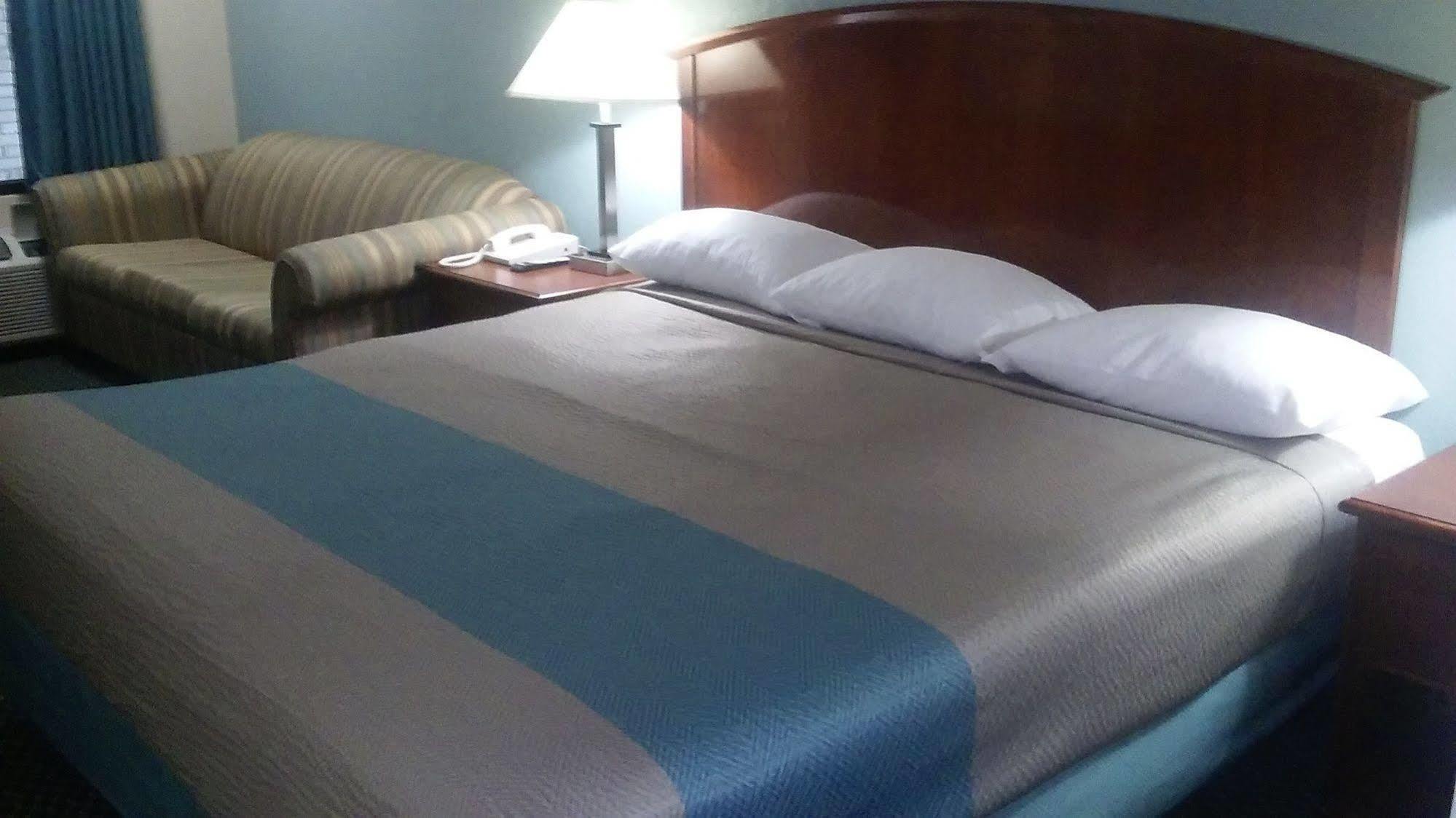 Motel 6-Kenly, Nc ภายนอก รูปภาพ